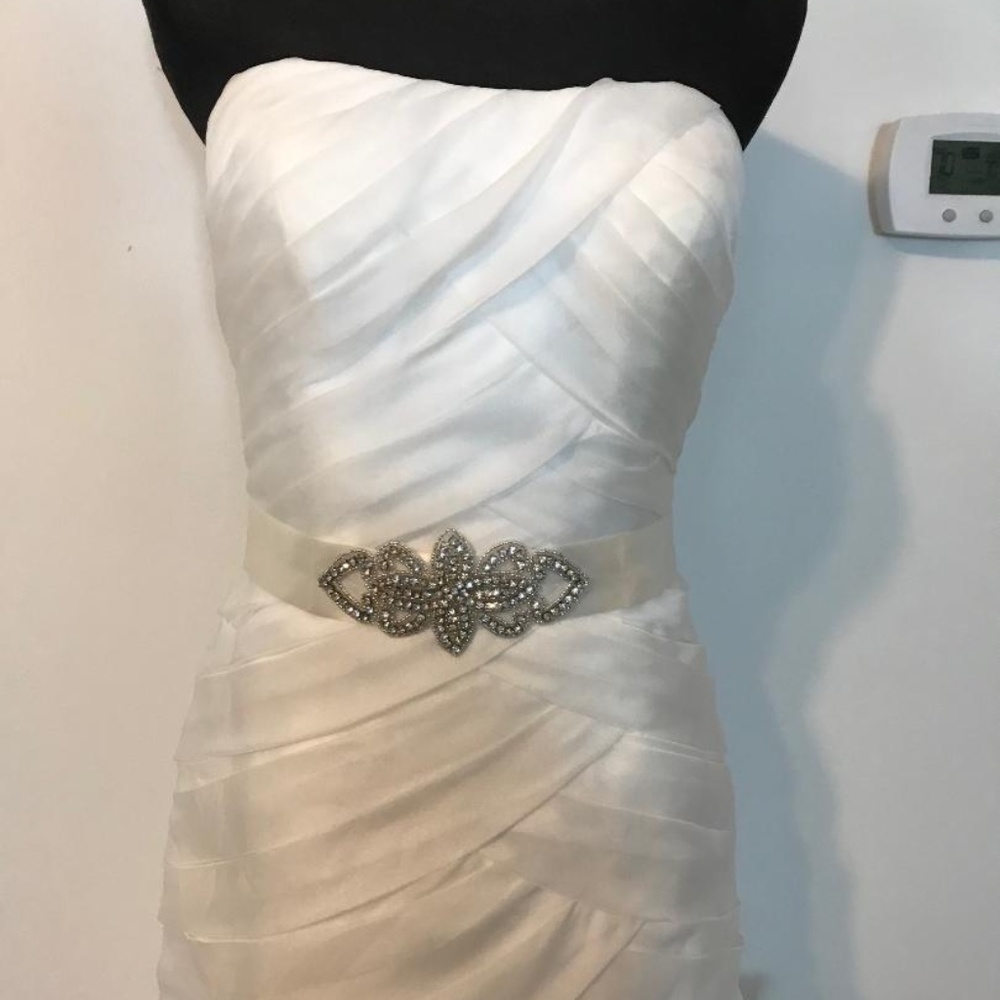 BRIDAL - Picture 4 of 6